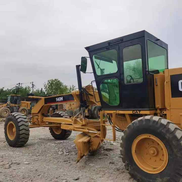 Used Caterpillar CAT 140H Land Road Motor Grader CAT140 CAT140H Used Grader Cheap Price for Sale - Grader: picture 3 Used Caterpillar CAT 140H Land Road Motor Grader CAT140 CAT140H Used Grader Cheap Price for Sale - Grader: picture 3