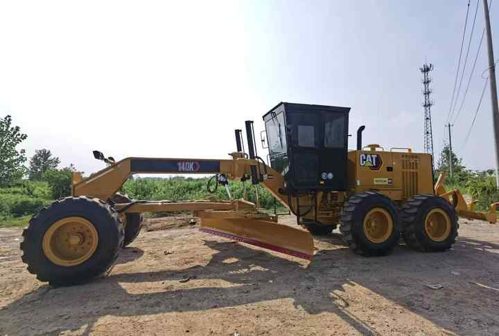 Used Caterpillar CAT 140k Land Road Motor Grader CAT140k Used Grader Cheap Price for Sale - Grader: picture 5 Used Caterpillar CAT 140k Land Road Motor Grader CAT140k Used Grader Cheap Price for Sale - Grader: picture 5