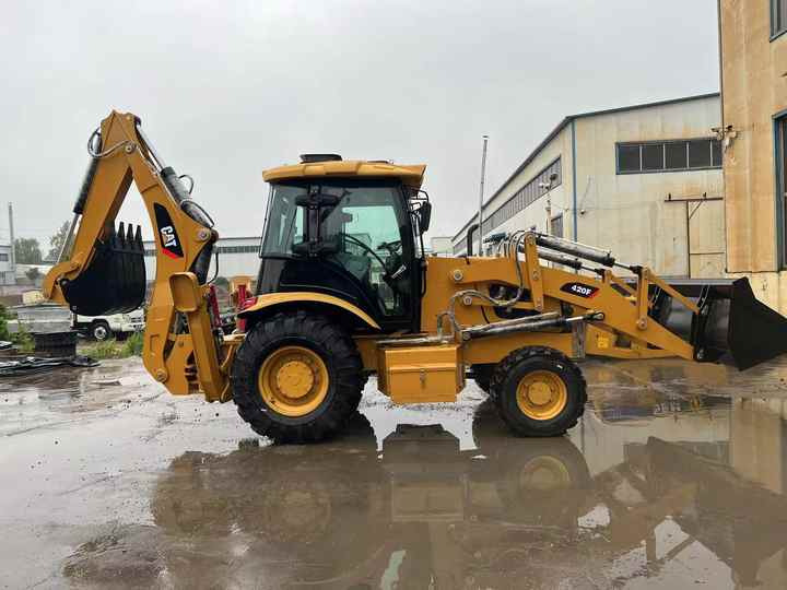 Used Caterpillar CAT 420F Backhoe Loader Retro Excavator CAT420F Cheap Price for Sale - Backhoe loader: picture 3 Used Caterpillar CAT 420F Backhoe Loader Retro Excavator CAT420F Cheap Price for Sale - Backhoe loader: picture 3