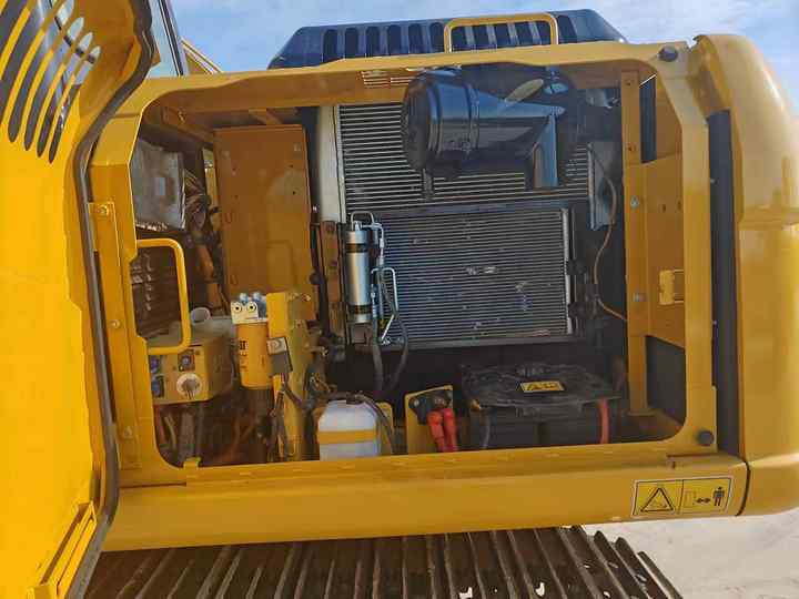 Crawler excavator Used Crawler 315d2gc Caterpillar Excavator for Sale Used Engineering & Construction Machinery: picture 6