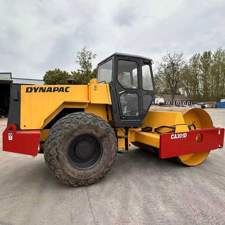 Used Dynapac CA301 Vibratory Roller with Less Working Time and Superior Performance Used Dynapac 251d/301D Roller for Sale - Compactor: picture 1 Used Dynapac CA301 Vibratory Roller with Less Working Time and Superior Performance Used Dynapac 251d/301D Roller for Sale - Compactor: picture 1