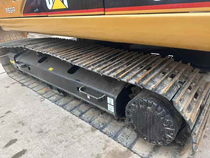 Used Excavator CAT 320C Second Hand Highly Competitive Digging Machine 325C 330C for Sale - Crawler excavator: picture 3 Used Excavator CAT 320C Second Hand Highly Competitive Digging Machine 325C 330C for Sale - Crawler excavator: picture 3