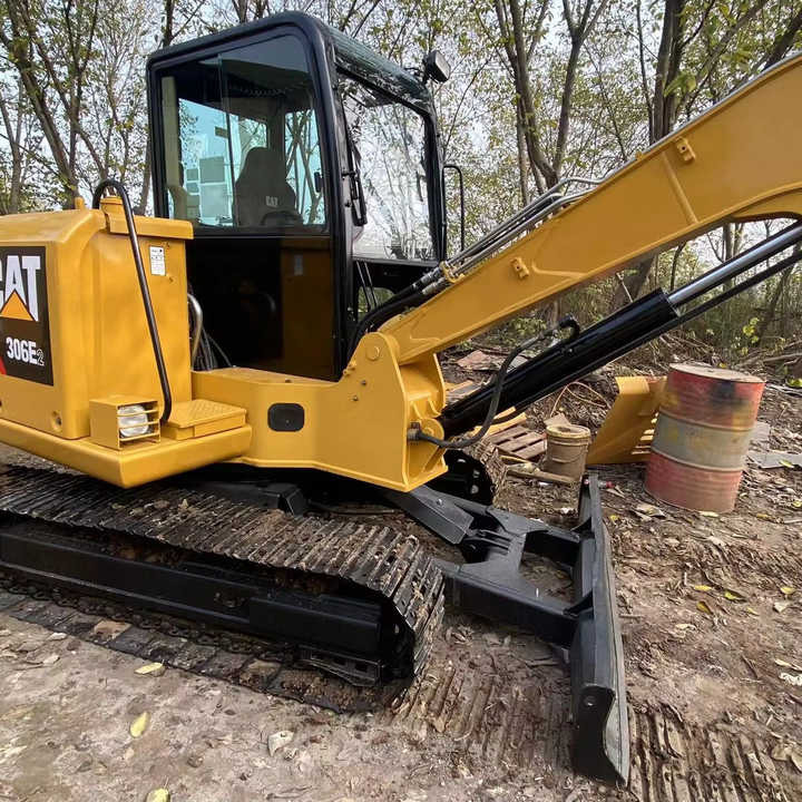 Used Excavators CAT306E Used Japanese Caterpillar Mini 306E2 Excavators for Sale at Cheap Prices - Crawler excavator: picture 1 Used Excavators CAT306E Used Japanese Caterpillar Mini 306E2 Excavators for Sale at Cheap Prices - Crawler excavator: picture 1