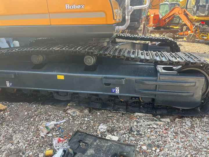 Used HYUNDAI 305LC-9T Crawler Excavator with Good Performance Hyundai30 Tons Earthmoving Machinery with Low Price On-sale - Crawler excavator: picture 2 Used HYUNDAI 305LC-9T Crawler Excavator with Good Performance Hyundai30 Tons Earthmoving Machinery with Low Price On-sale - Crawler excavator: picture 2