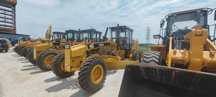 Used Japan Imported Caterpillar 140M Cat 140m Motor Grader with Good Quality and Low Price for Sale - Crawler excavator: picture 2 Used Japan Imported Caterpillar 140M Cat 140m Motor Grader with Good Quality and Low Price for Sale - Crawler excavator: picture 2