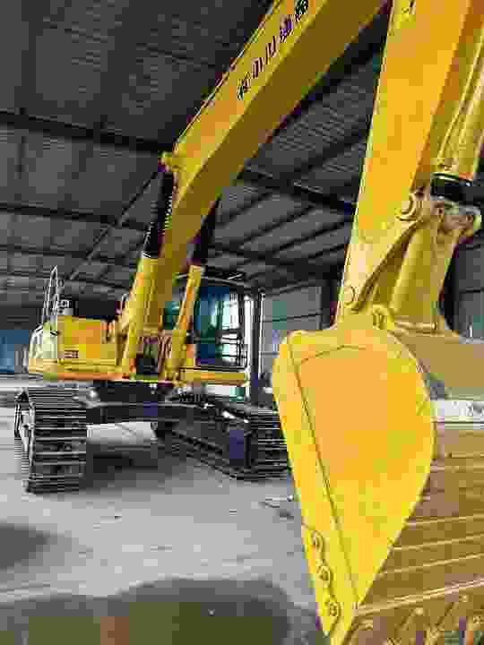 Used KOMATSU PC450-8 Excavator | Low Hours | Heavy-Duty Performance | Global Shipping - Excavator: picture 2 Used KOMATSU PC450-8 Excavator | Low Hours | Heavy-Duty Performance | Global Shipping - Excavator: picture 2
