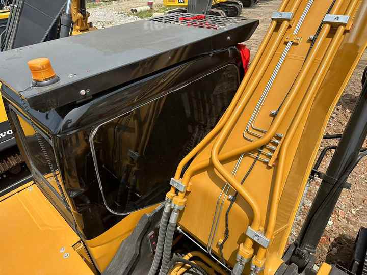 Used Sany Excavator Sy305 Excavator for Sale Chinese Brand Sany 30tons Crawler Excavator - Crawler excavator: picture 4 Used Sany Excavator Sy305 Excavator for Sale Chinese Brand Sany 30tons Crawler Excavator - Crawler excavator: picture 4