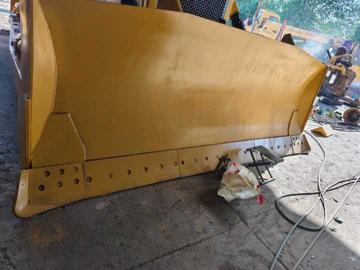 Used ShanTui Brand Sd22. Used Bulldozer SD22 Earth-Moving Machinery Crawler Bulldozer for Promotion Sale Cheap Price - Bulldozer: picture 4 Used ShanTui Brand Sd22. Used Bulldozer SD22 Earth-Moving Machinery Crawler Bulldozer for Promotion Sale Cheap Price - Bulldozer: picture 4
