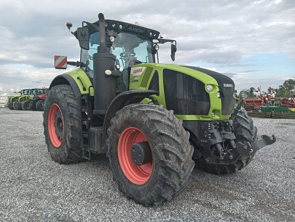 Claas Axion 960 cmatic  - Farm tractor: picture 1 Claas Axion 960 cmatic  - Farm tractor: picture 1