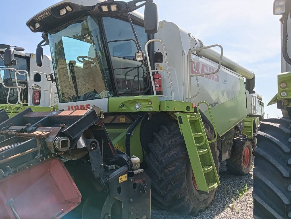 Claas Lexion 570 - Combine harvester: picture 3 Claas Lexion 570 - Combine harvester: picture 3