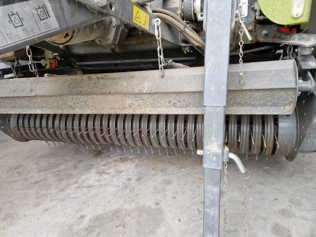 Claas VARIANT 380 PRO RF - Round baler: picture 4 Claas VARIANT 380 PRO RF - Round baler: picture 4