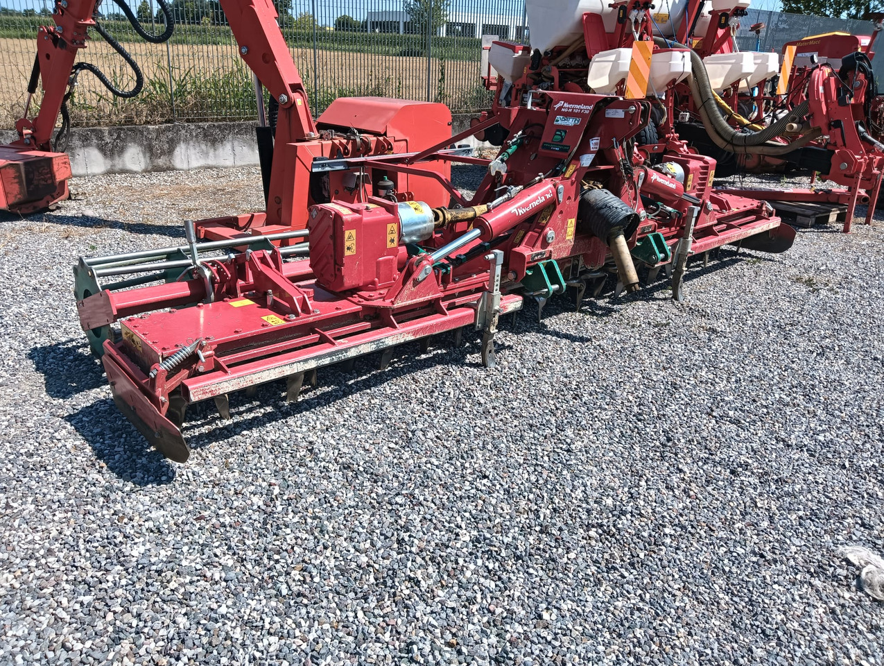 KVERNELAND NG-H 101 F30 - Power harrow: picture 1 KVERNELAND NG-H 101 F30 - Power harrow: picture 1