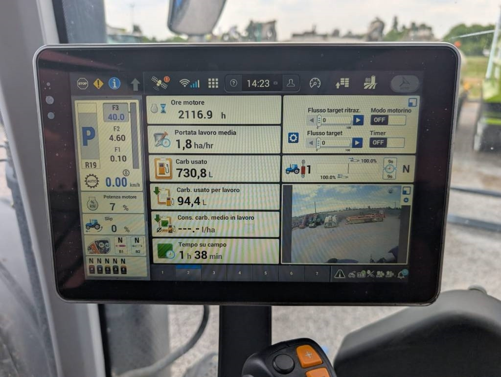 Farm tractor New Holland T 8.435 SMART TRACK: picture 8 Farm tractor New Holland T 8.435 SMART TRACK: picture 8