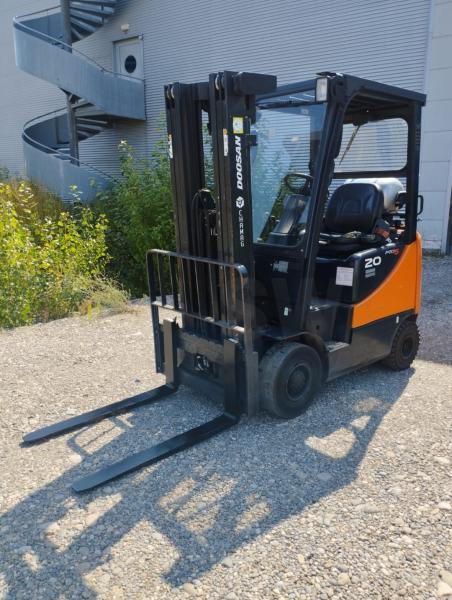 Doosan Chariot élévateur fenwick 2t gaz DOOSAN fenwick - LPG forklift: picture 2 Doosan Chariot élévateur fenwick 2t gaz DOOSAN fenwick - LPG forklift: picture 2