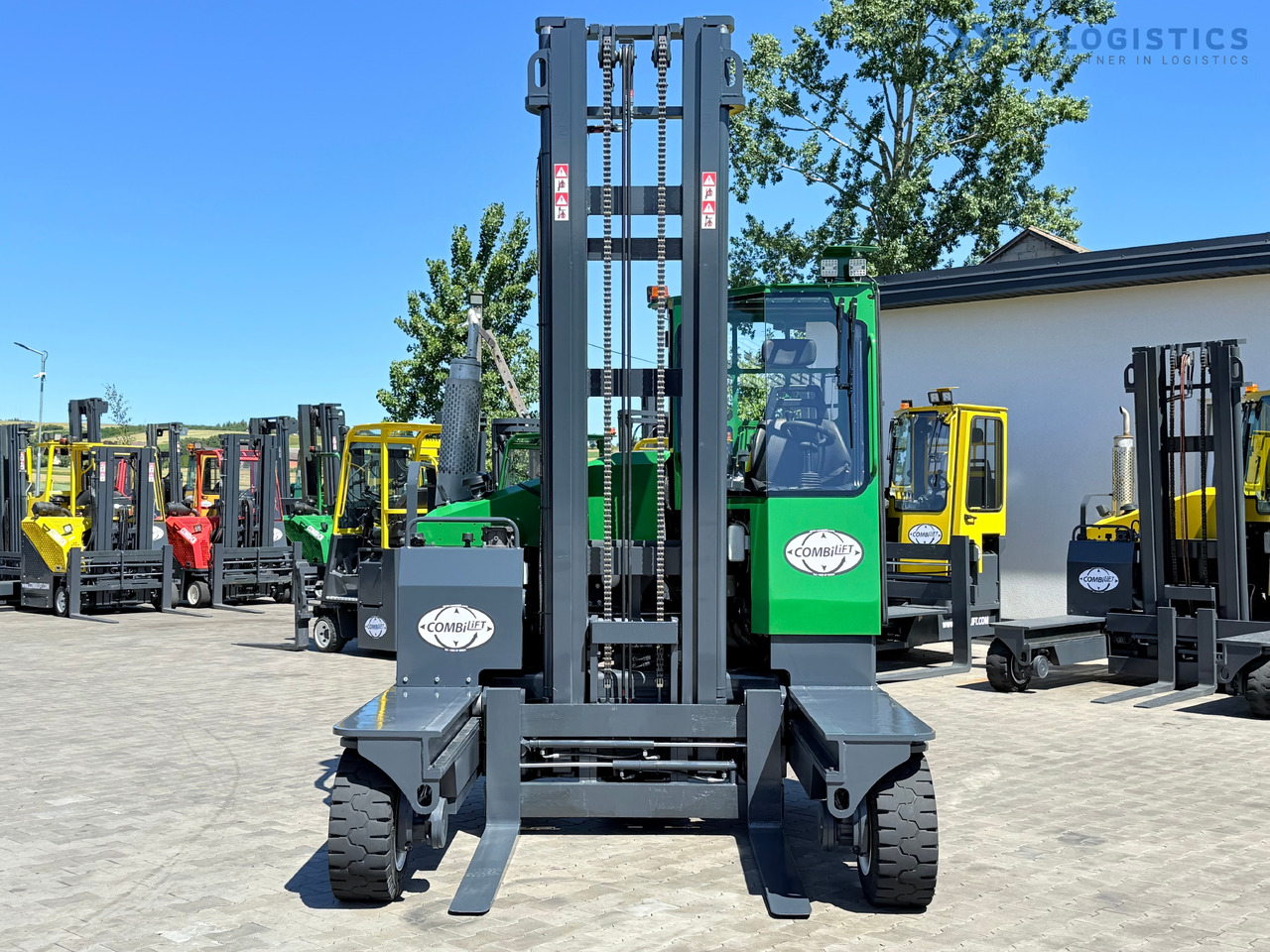 COMBILIFT C5000XL / DIESEL / DUPLEX - 5500MM / FULL CABIN / NEW TYRES / HEATING - 4-way reach truck: picture 4 COMBILIFT C5000XL / DIESEL / DUPLEX - 5500MM / FULL CABIN / NEW TYRES / HEATING - 4-way reach truck: picture 4