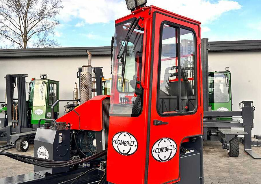 Leasing of  Combilift C4000 / DIESEL / TRIPLEX / 8400MM / FREE LIFT / SIDESHIFT / LIKE NEW Combilift C4000 / DIESEL / TRIPLEX / 8400MM / FREE LIFT / SIDESHIFT / LIKE NEW: picture 25