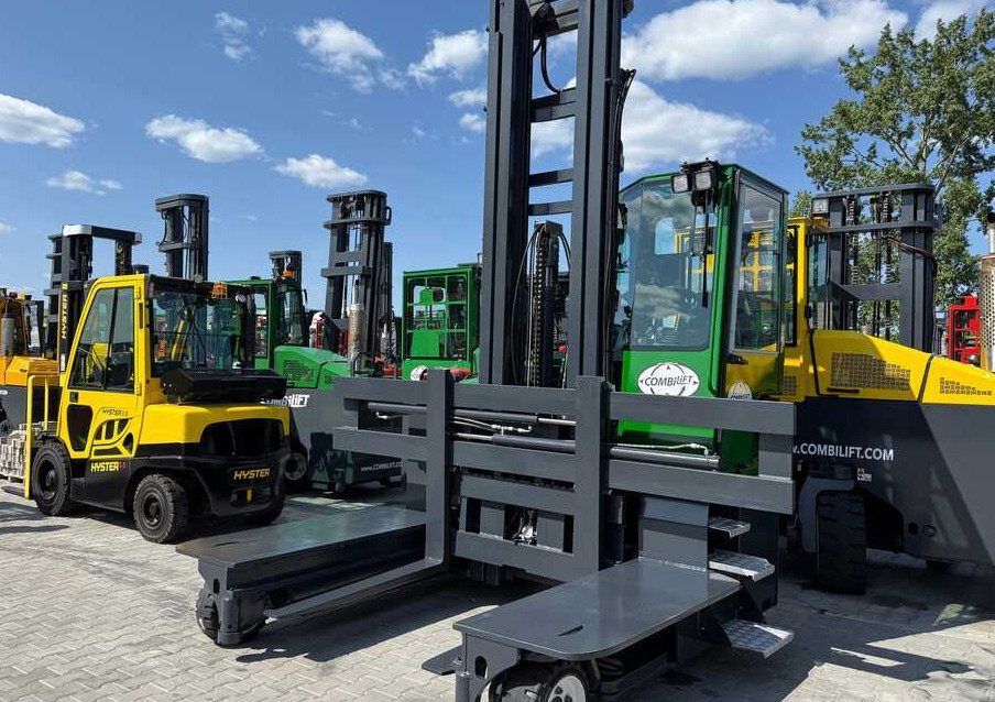 Combilift C5000E / ELECTRIC / TRIPLEX 8300MM / FULL FREE LIFT / WIDE POSITIONER / FORK SIDESHIFT / BATTERY LIKE NEW - 4-way reach truck: picture 2 Combilift C5000E / ELECTRIC / TRIPLEX 8300MM / FULL FREE LIFT / WIDE POSITIONER / FORK SIDESHIFT / BATTERY LIKE NEW - 4-way reach truck: picture 2
