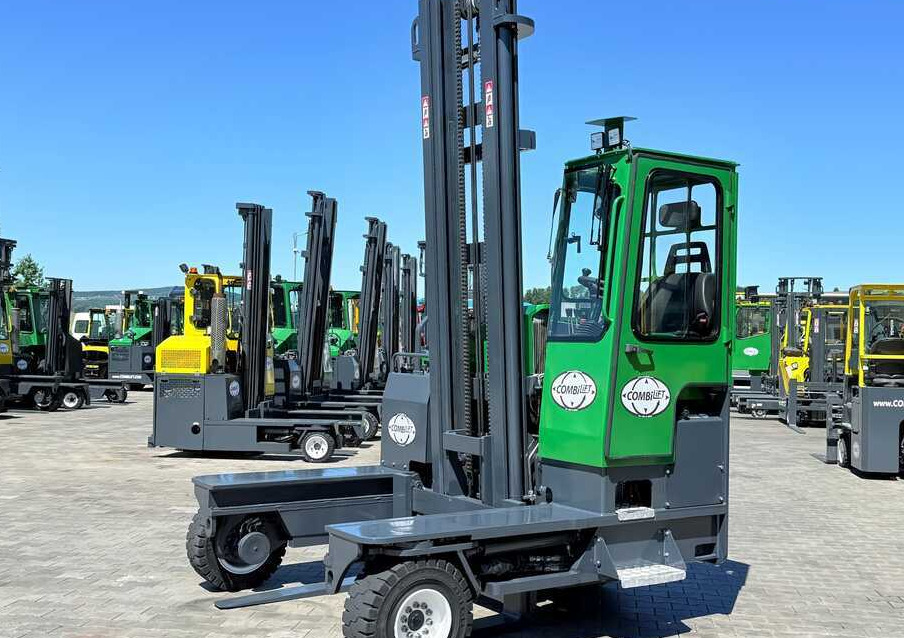 Combilift C5000XL / DIESEL / DUPLEX - 5500MM / FULL CABIN / NEW TYRES / HEATING - 4-way reach truck: picture 1 Combilift C5000XL / DIESEL / DUPLEX - 5500MM / FULL CABIN / NEW TYRES / HEATING - 4-way reach truck: picture 1