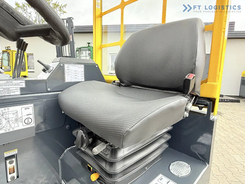 4-way reach truck Combilift CB4000 / GAS / TRIPLEX 5200MM / FREE LIFT / FORK POSITIONER / SIDE SHIFT / EXCELLENT CONDITION / Wide range of four-way and side: picture 11 4-way reach truck Combilift CB4000 / GAS / TRIPLEX 5200MM / FREE LIFT / FORK POSITIONER / SIDE SHIFT / EXCELLENT CONDITION / Wide range of four-way and side: picture 11