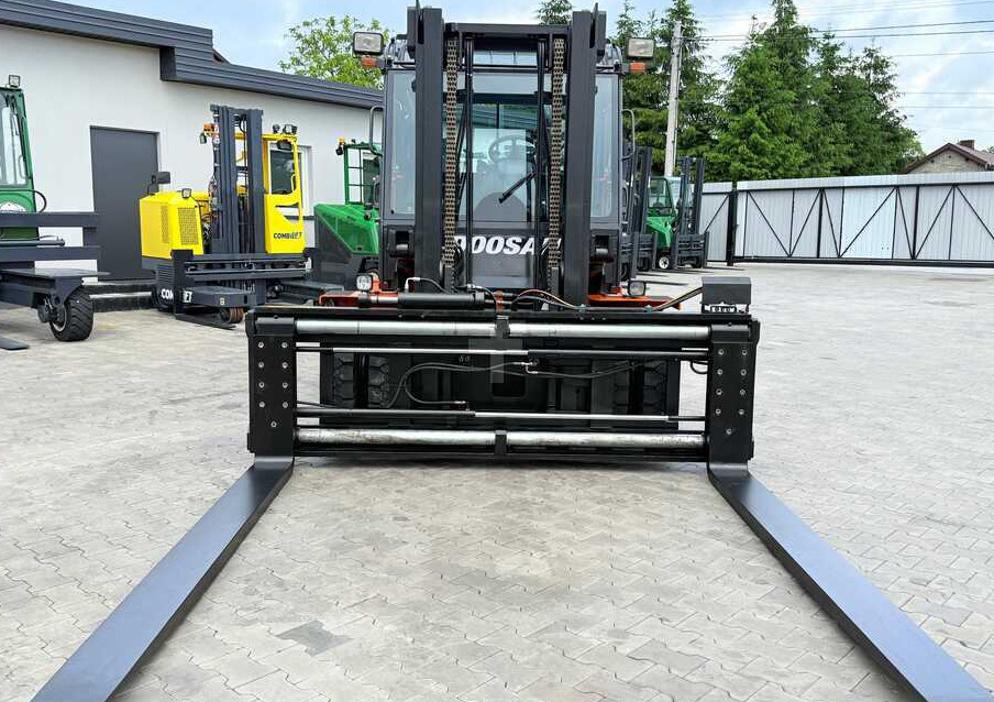 Doosan DOOSAN / DUPLEX 3000MM / SIDE SHIFT / FORK POSITIONER / 2500MM FORKS / 7000KG / CABIN / LIKE NEW - Diesel forklift: picture 2 Doosan DOOSAN / DUPLEX 3000MM / SIDE SHIFT / FORK POSITIONER / 2500MM FORKS / 7000KG / CABIN / LIKE NEW - Diesel forklift: picture 2