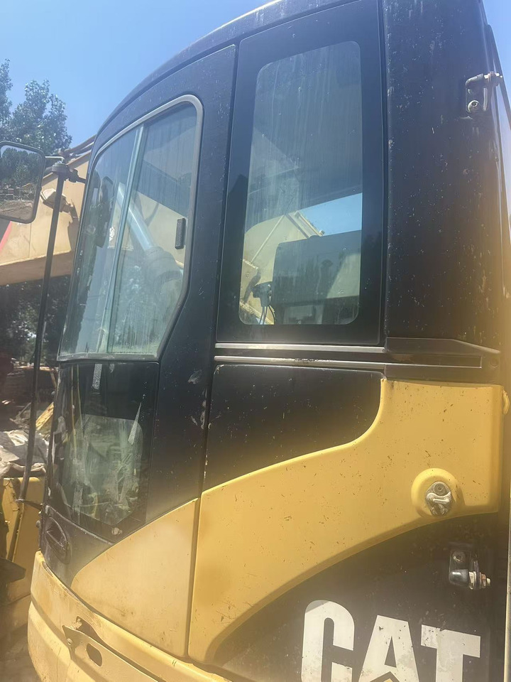 CATERPILLAR 314C - Cab for Excavator: picture 1 CATERPILLAR 314C - Cab for Excavator: picture 1