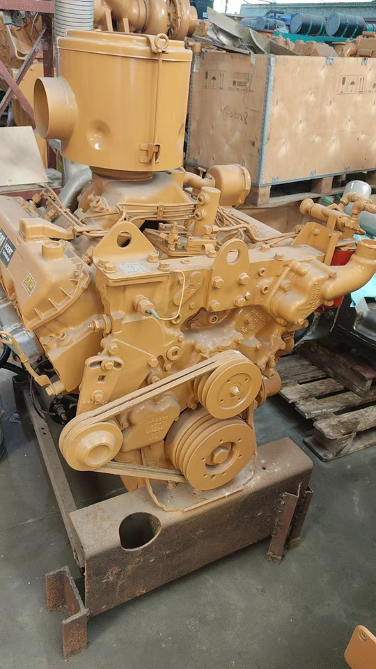 CATERPILLAR 3208 - Engine for Excavator: picture 2 CATERPILLAR 3208 - Engine for Excavator: picture 2