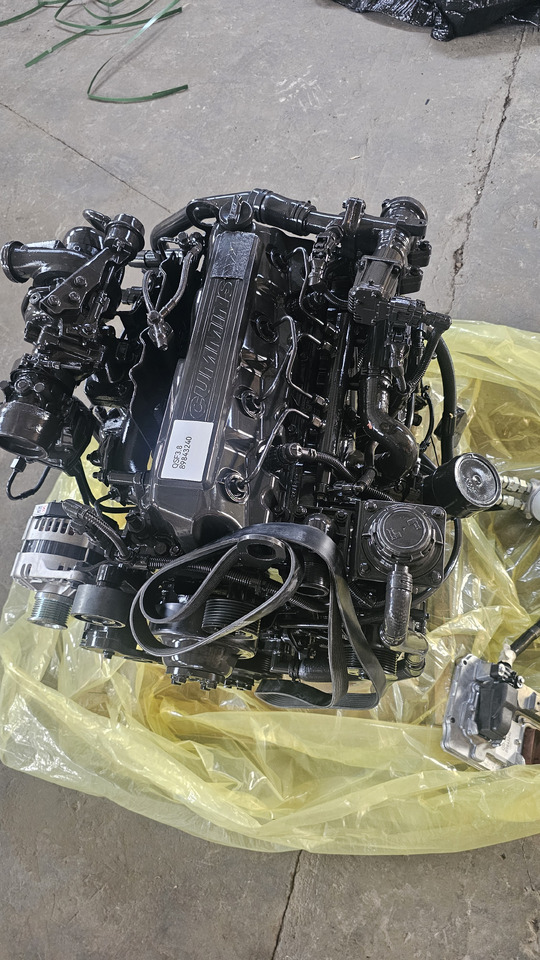 CUMMINS QSF3.8 - Engine for Excavator: picture 2 CUMMINS QSF3.8 - Engine for Excavator: picture 2