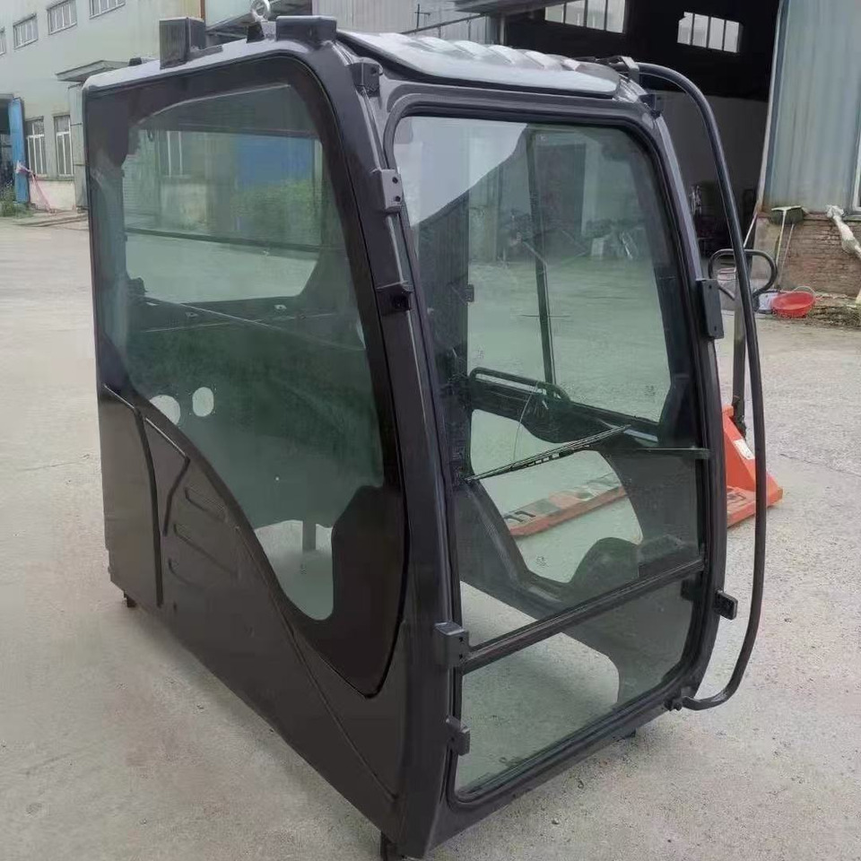HITACHI ZX210-3 - Cab for Excavator: picture 2 HITACHI ZX210-3 - Cab for Excavator: picture 2