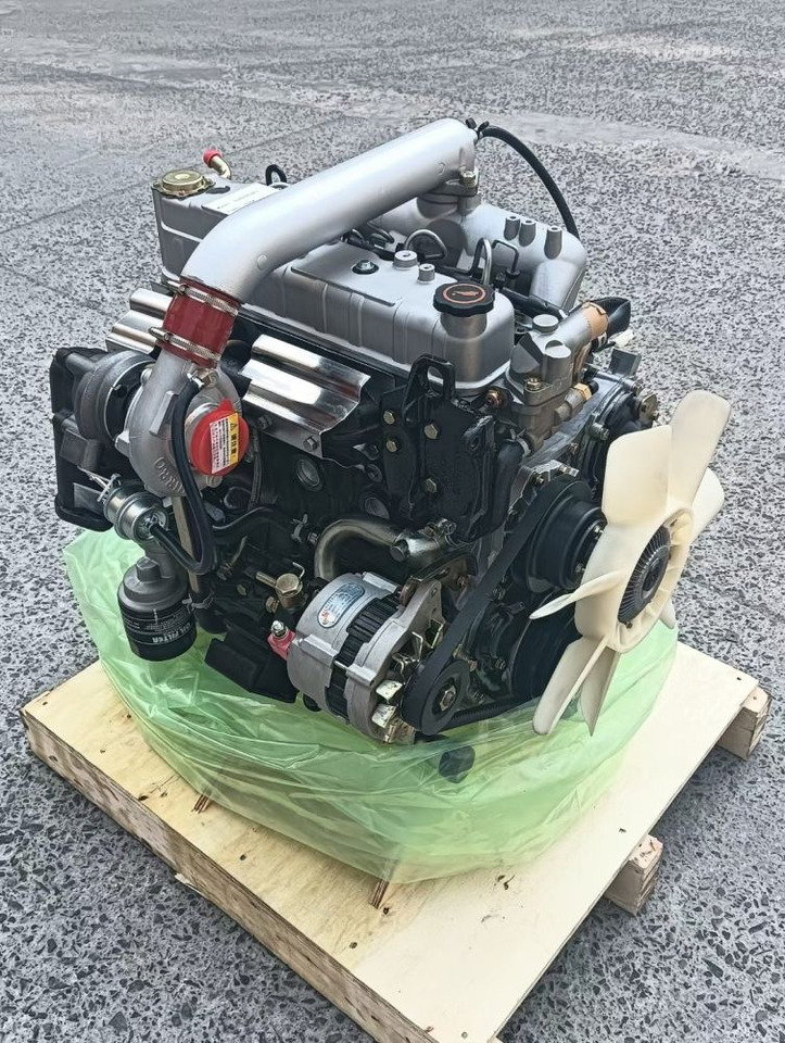 ISUZU 4JB1T - Engine for Excavator: picture 2 ISUZU 4JB1T - Engine for Excavator: picture 2