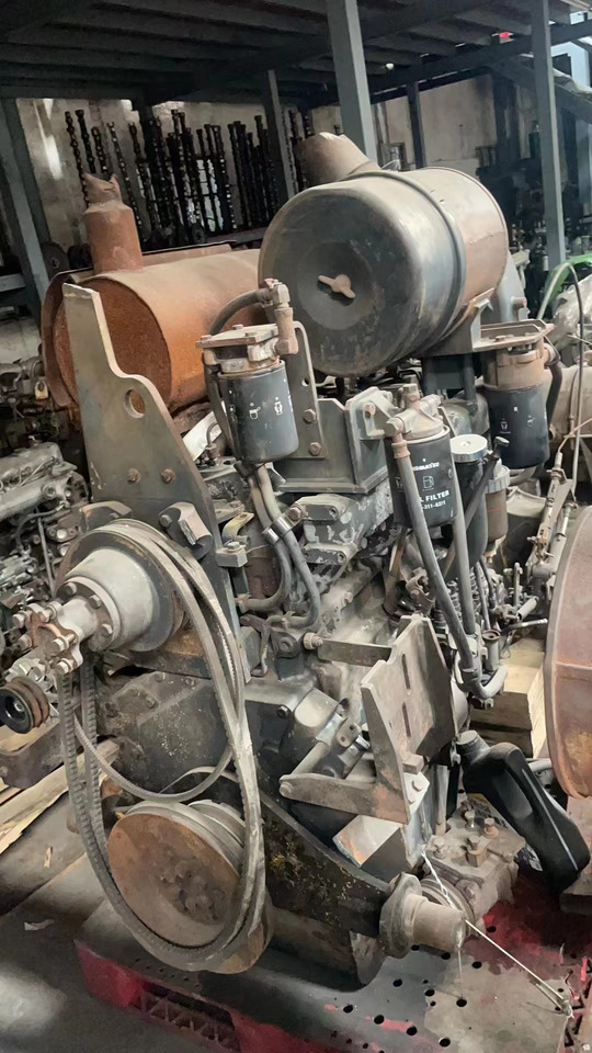 KOMATSU 6D125E-2 - Engine for Loader: picture 3 KOMATSU 6D125E-2 - Engine for Loader: picture 3