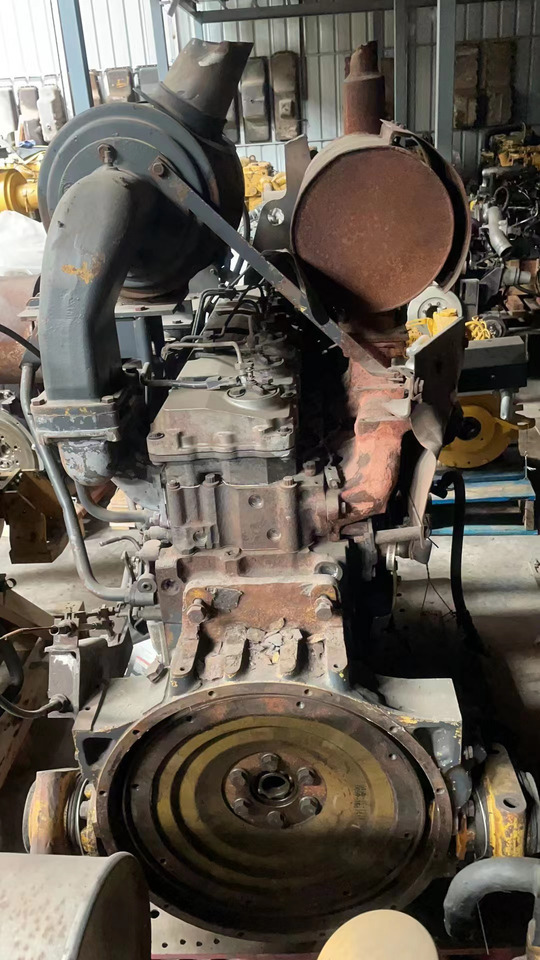KOMATSU 6D125E-2 - Engine for Bulldozer: picture 2 KOMATSU 6D125E-2 - Engine for Bulldozer: picture 2