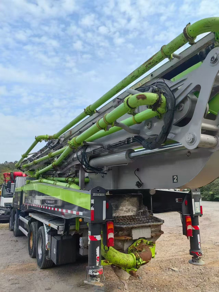 MERCEDES-BENZ,Zoomlion 59 Meters - Mixer pump truck: picture 5 MERCEDES-BENZ,Zoomlion 59 Meters - Mixer pump truck: picture 5