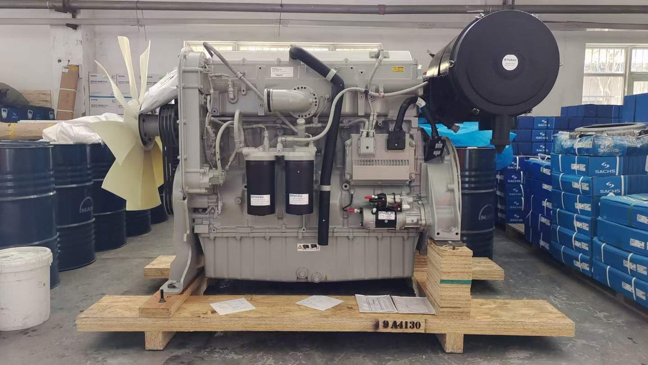 PERKINS 2506D - Engine for Excavator: picture 2 PERKINS 2506D - Engine for Excavator: picture 2