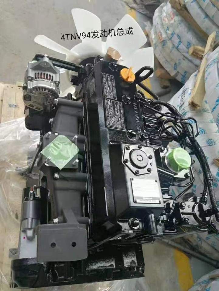 YANMAR 4TNV94L - Engine for Excavator: picture 5 YANMAR 4TNV94L - Engine for Excavator: picture 5