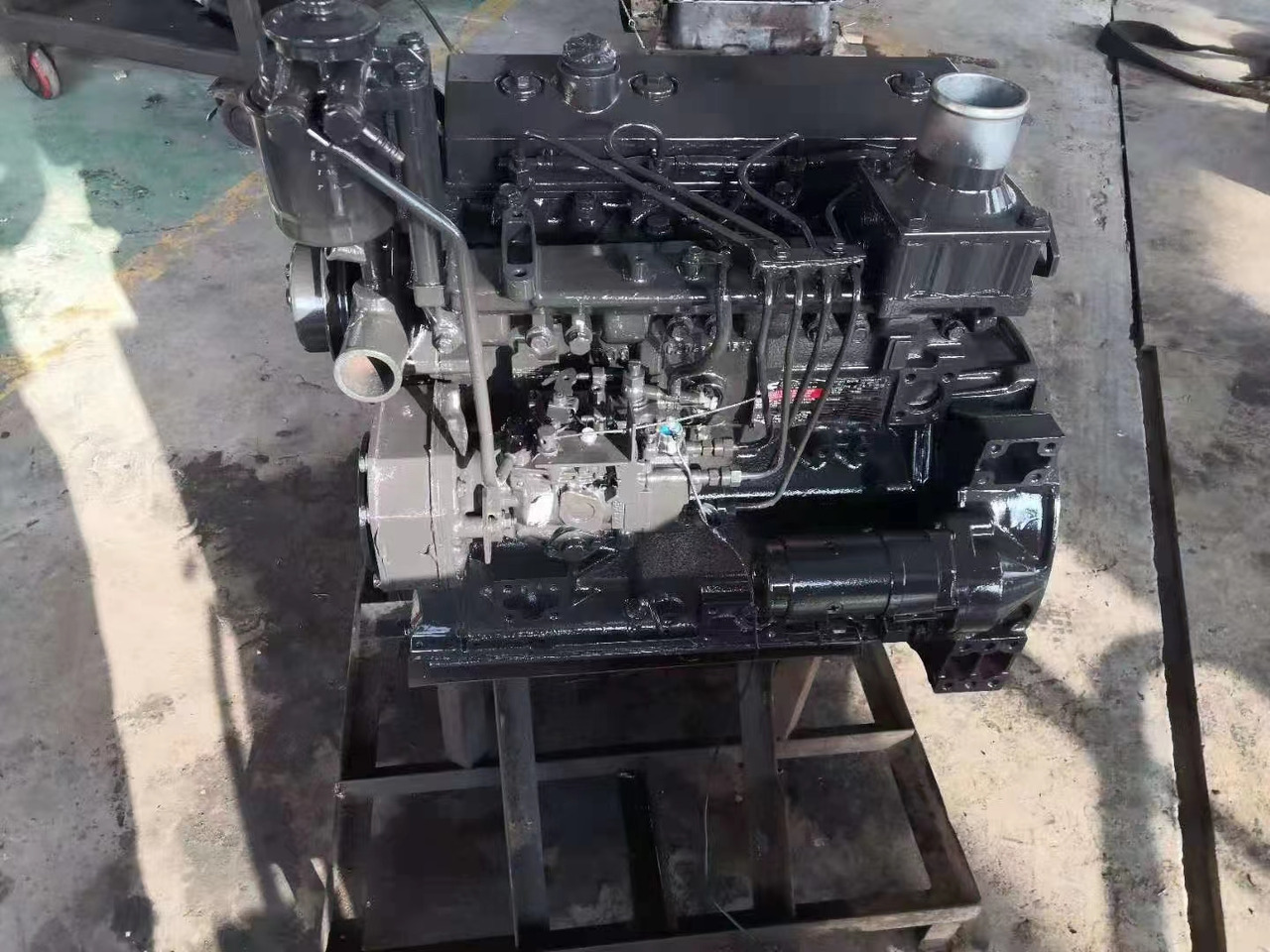 YANMAR 4TNV94T - Engine for Excavator: picture 2 YANMAR 4TNV94T - Engine for Excavator: picture 2
