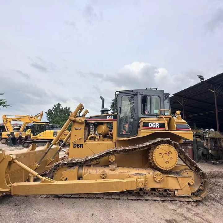 100% Original Caterpillar D6r Bulldozer with Cabin on Sale Used Original Japan Brand Catd6r Crawler Bulldozer High Performance - Bulldozer: picture 2 100% Original Caterpillar D6r Bulldozer with Cabin on Sale Used Original Japan Brand Catd6r Crawler Bulldozer High Performance - Bulldozer: picture 2