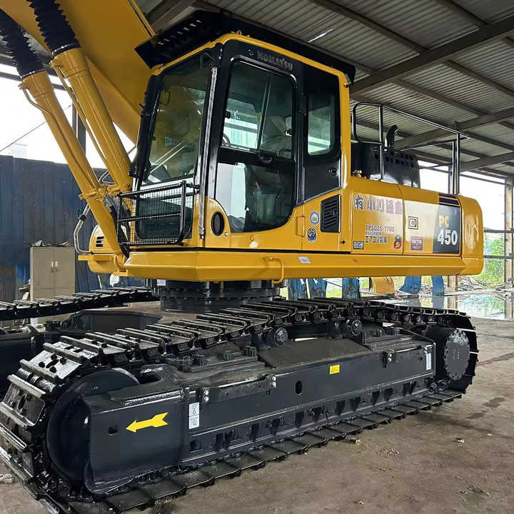 90% New KOMATSU PC450-8 Used Excavator Mining Construction Excavators, Strong Power, Low Price, and Very Good Quality - Crawler excavator: picture 1 90% New KOMATSU PC450-8 Used Excavator Mining Construction Excavators, Strong Power, Low Price, and Very Good Quality - Crawler excavator: picture 1
