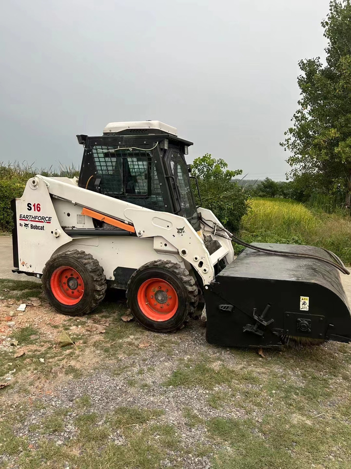 BOBCAT used skidsteer wheel Bobcat S18 High Quality - Skid steer loader: picture 2 BOBCAT used skidsteer wheel Bobcat S18 High Quality - Skid steer loader: picture 2