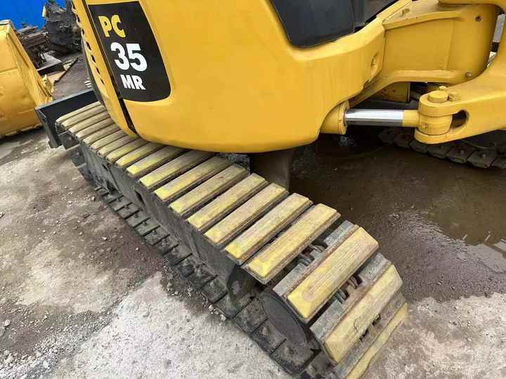 Best Quality Komatsu PC35mr Used Mini Excavator Earth-moving Machinery in Good Performance - Crawler excavator: picture 5 Best Quality Komatsu PC35mr Used Mini Excavator Earth-moving Machinery in Good Performance - Crawler excavator: picture 5