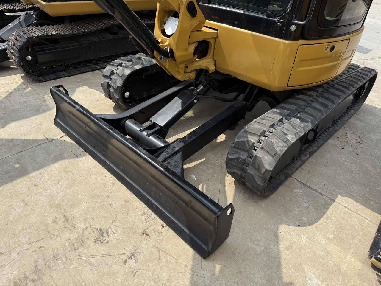 Leasing of CATERPILLAR 303.5E CATERPILLAR 303.5E: picture 8