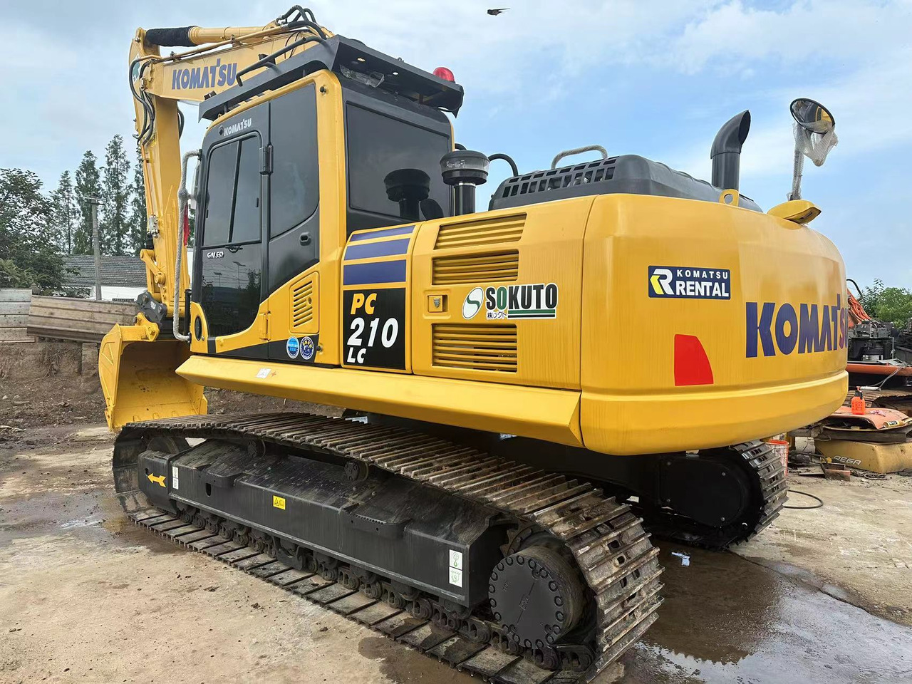 CRAWLER EXCAVATOR Used Good Quality Japan Original PC210-8 in Good Condition PC210-8 Komatsu - Crawler excavator: picture 2 CRAWLER EXCAVATOR Used Good Quality Japan Original PC210-8 in Good Condition PC210-8 Komatsu - Crawler excavator: picture 2