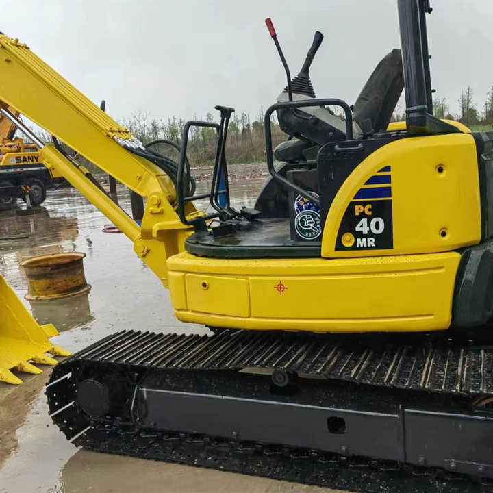 Cheap Selling Second Hand Mini Excavator Komatsu PC40 4Ton Japanese Komatsu PC40 Used Excavator for Sale - Excavator: picture 1 Cheap Selling Second Hand Mini Excavator Komatsu PC40 4Ton Japanese Komatsu PC40 Used Excavator for Sale - Excavator: picture 1