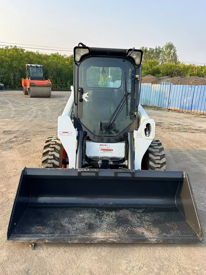 BOBCAT High Performance Low Hours Excellent Condition Reliable Second Hand Bobcat S550 Skid Steer Loader in Stock for Sale - Construction machinery: picture 1 BOBCAT High Performance Low Hours Excellent Condition Reliable Second Hand Bobcat S550 Skid Steer Loader in Stock for Sale - Construction machinery: picture 1