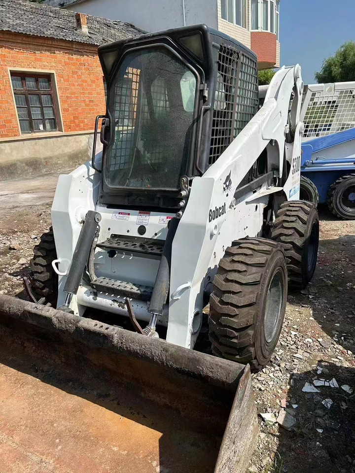 BOBCAT High Quality Mini Construction Machine Used Bobcat Skid Steer Loader S300 in Stock for Sale Bobcat Loader With Low Price - Construction machinery: picture 1 BOBCAT High Quality Mini Construction Machine Used Bobcat Skid Steer Loader S300 in Stock for Sale Bobcat Loader With Low Price - Construction machinery: picture 1
