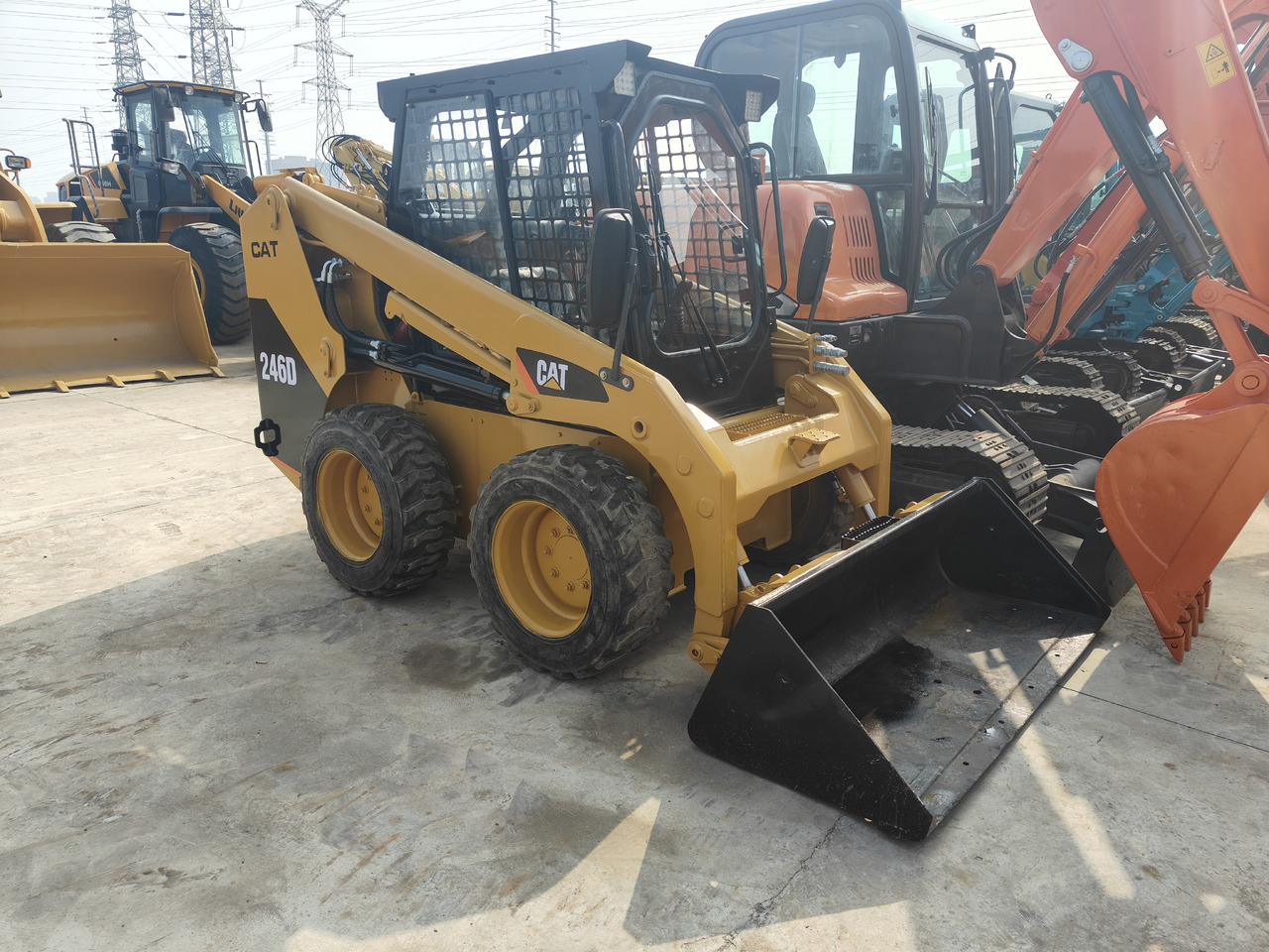 CATERPILLAR Used skid-steer CAT246D - Construction machinery: picture 3 CATERPILLAR Used skid-steer CAT246D - Construction machinery: picture 3