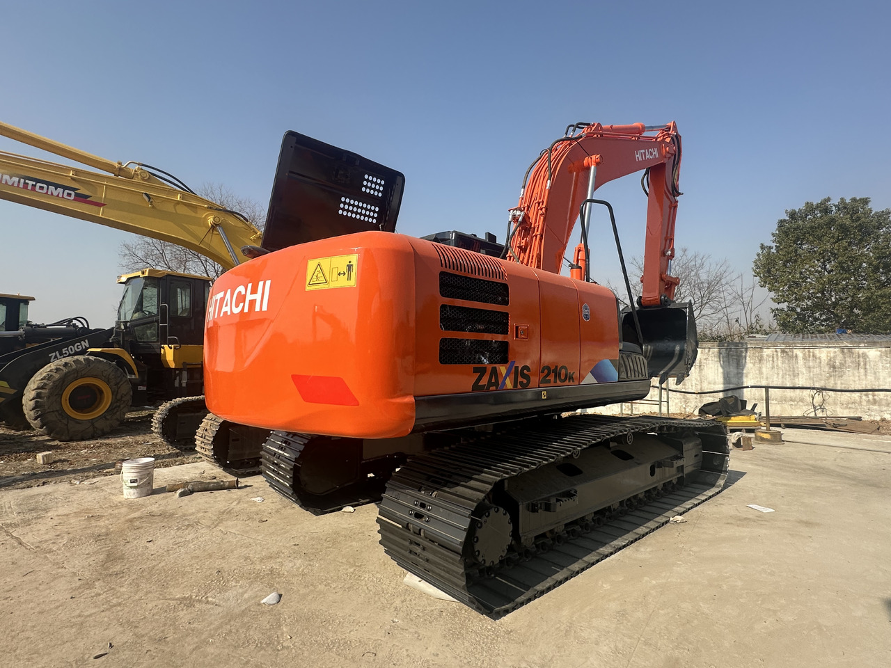 HITACHI Used Excavator ZX210-5G High Quality - Construction machinery: picture 2 HITACHI Used Excavator ZX210-5G High Quality - Construction machinery: picture 2