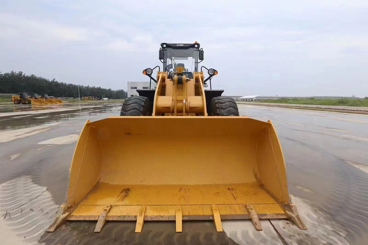 SEM The brand-new Loader SEM 656 655 - Construction machinery: picture 1 SEM The brand-new Loader SEM 656 655 - Construction machinery: picture 1