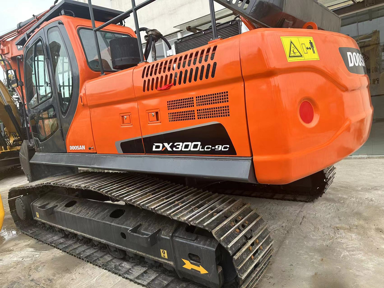 DOOSAN Used Excavator DOOSANDX300LC-9 - Excavator: picture 1 DOOSAN Used Excavator DOOSANDX300LC-9 - Excavator: picture 1