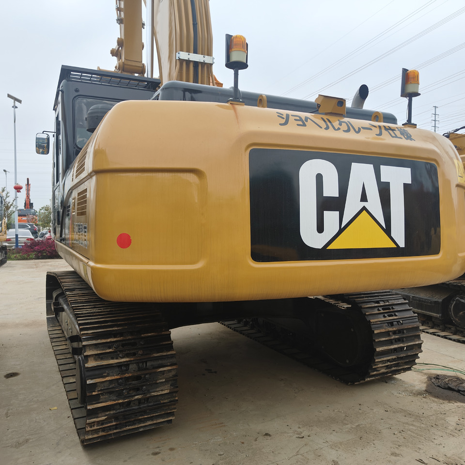 EXCAVATOR Used 30tons Large Caterpillar Excavator 330D2L for Sale Used Excavator in Fine Condition and Low Price Hot Sale - Crawler excavator: picture 5 EXCAVATOR Used 30tons Large Caterpillar Excavator 330D2L for Sale Used Excavator in Fine Condition and Low Price Hot Sale - Crawler excavator: picture 5