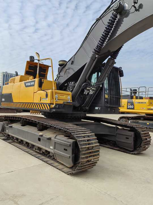 Good Condition VOLVO EC480DL Excavator Low Price Large Hydraulic Crawler Excavator volvo 480dl for Sale - Excavator: picture 5 Good Condition VOLVO EC480DL Excavator Low Price Large Hydraulic Crawler Excavator volvo 480dl for Sale - Excavator: picture 5